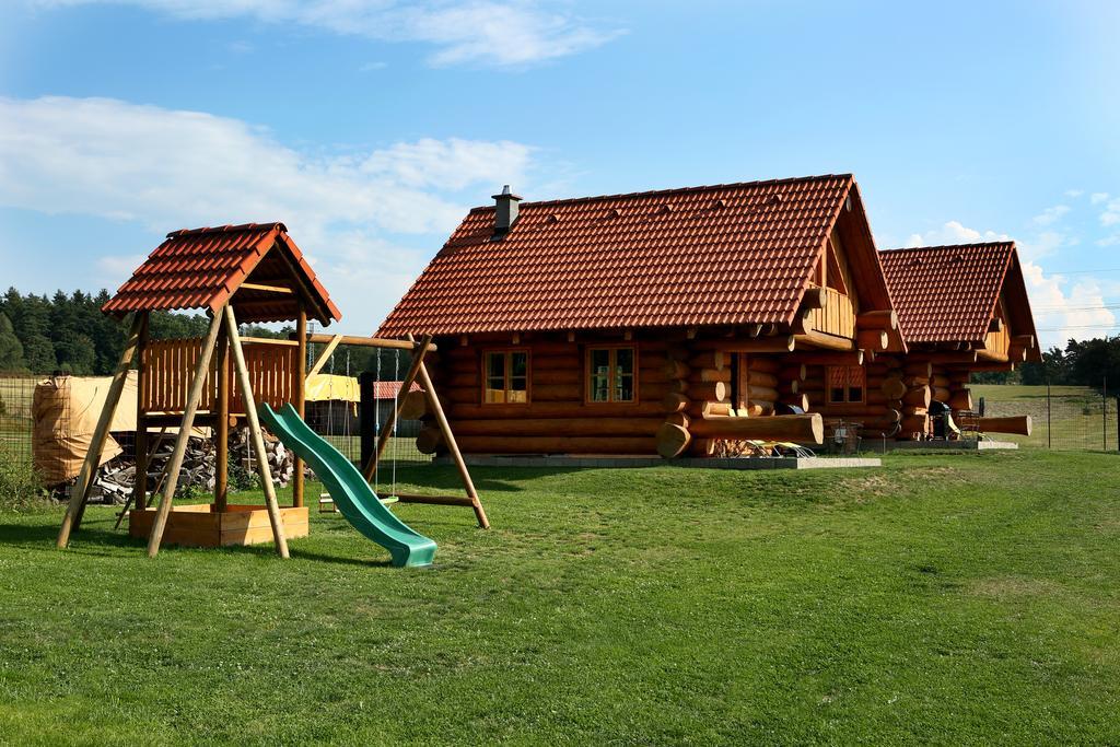 Na Samote Ve Srubu Villa Plzeň Eksteriør bilde